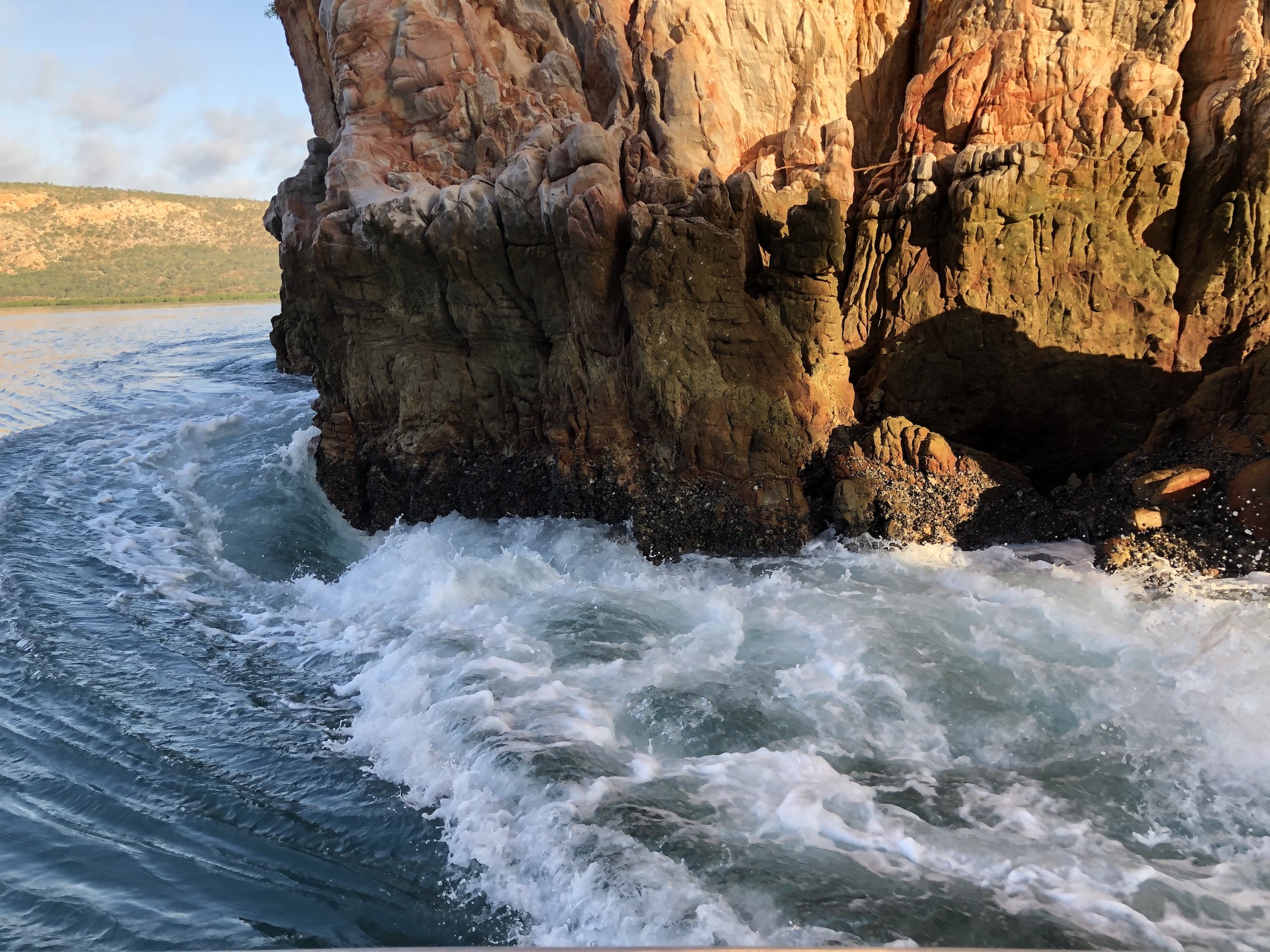 2020-08-11 7am  In the Horizontal Falls